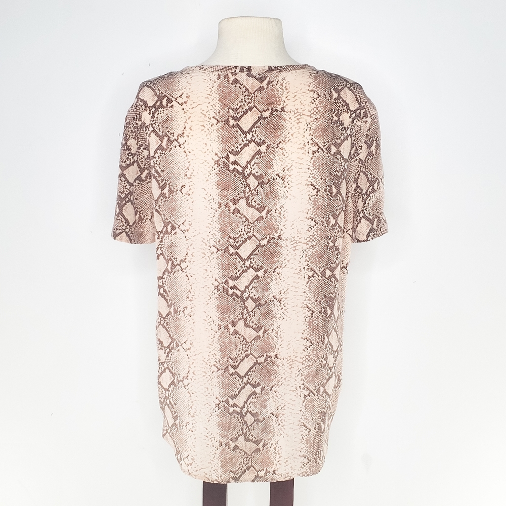 Nwot Equipment Riley Python Snakeskin Print Top M - image 5